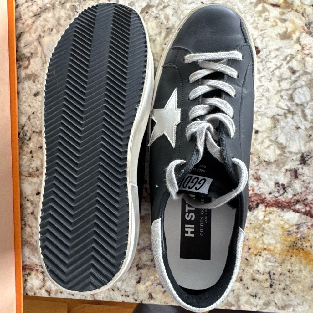 Golden Goose Black and White Sneakers with Classic Low-Top Design